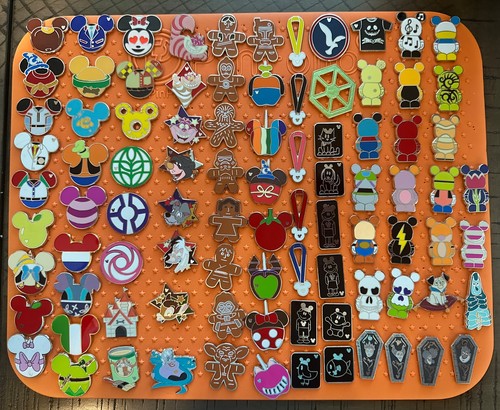 Disney pin trading lot - -, of